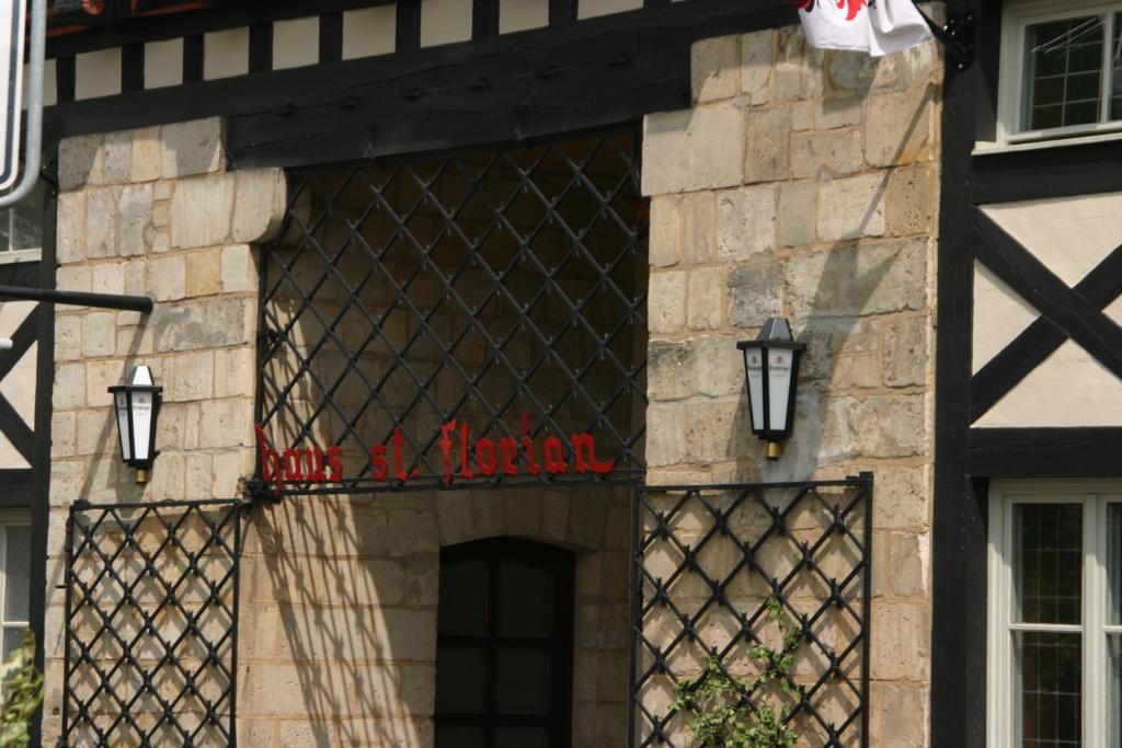 مبيت وإفطار هالبيرشتادت Haus Sankt Florian المظهر الخارجي الصورة